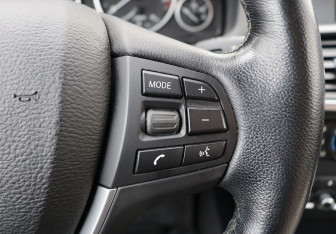 Подержанный автомобиль BMW X3 2012 года (17 фото)