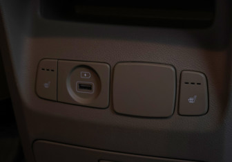 Подержанный автомобиль Kia Carnival 2019 года (24 фото)