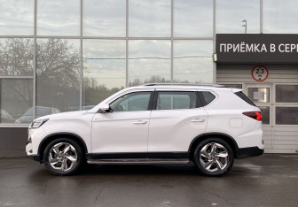 Подержанный автомобиль SsangYong Rexton 2021 года (8 фото)