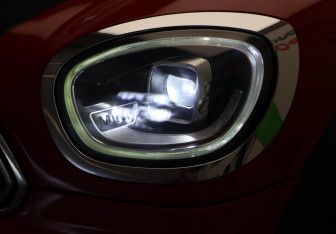 Подержанный автомобиль MINI Countryman 2020 года (28 фото)