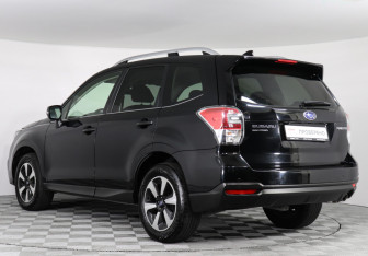 Подержанный автомобиль Subaru Forester Suv 2016 года (7 фото)