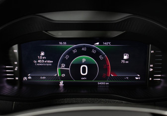 Подержанный автомобиль Skoda Karoq 2020 года (12 фото)