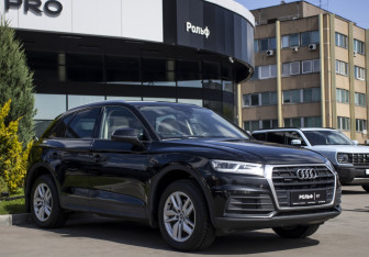 Подержанный автомобиль Audi Q5 2017 года (3 фото)