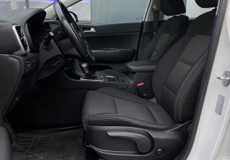 Подержанный автомобиль Kia Sportage 2019 года (13 фото)