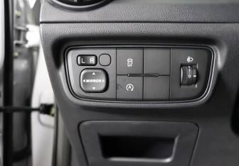 Подержанный автомобиль Changan Alsvin 2023 года (16 фото)