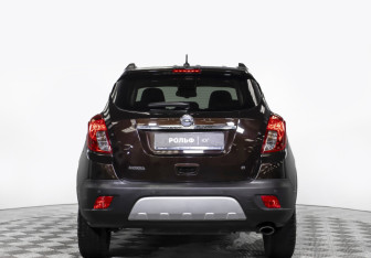 Подержанный автомобиль Opel Mokka 2013 года (6 фото)