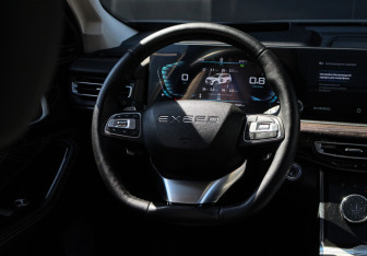 Подержанный автомобиль Exeed VX 2021 года (15 фото)