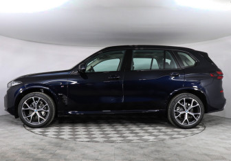 Новый BMW X5 2025 (5 фото)
