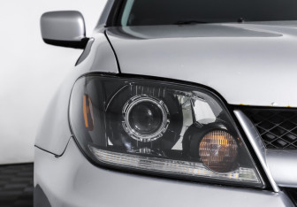 Подержанный автомобиль Mitsubishi Outlander 2003 года (20 фото)