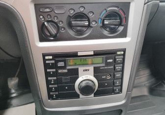 Подержанный автомобиль Daewoo Nexia Sedan 2012 года (14 фото)