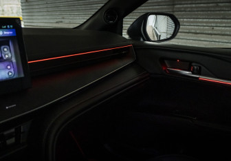 Подержанный автомобиль Toyota Camry Sedan 2024 года (21 фото)