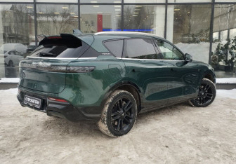 Подержанный автомобиль Voyah Free 2023 года (8 фото)