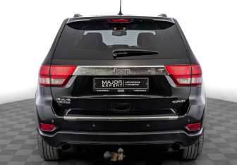 Подержанный автомобиль Jeep Grand Cherokee 2012 года (6 фото)