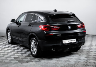 Подержанный автомобиль BMW X2 2019 года (7 фото)