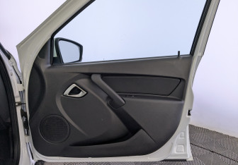 Подержанный автомобиль LADA (ВАЗ) Granta Sedan 2022 года (24 фото)