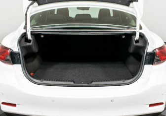 Подержанный автомобиль Mazda 6 Sedan 2012 года (15 фото)