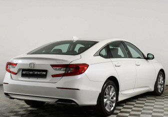 Подержанный автомобиль Honda Accord Sedan 2020 года (3 фото)
