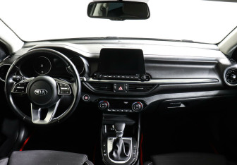 Подержанный автомобиль Kia Cerato Sedan 2020 года (9 фото)