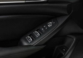 Подержанный автомобиль Honda Accord Sedan 2020 года (20 фото)