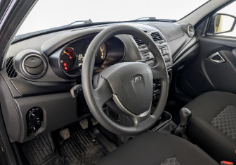 Подержанный автомобиль LADA (ВАЗ) Granta Sedan 2025 года (16 фото)
