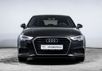 Подержанный автомобиль Audi A3 Sedan 2019 года (2 фото)