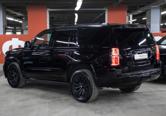 Подержанный автомобиль Chevrolet Tahoe 2016 года (7 фото)