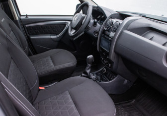 Подержанный автомобиль Renault Duster 2018 года (9 фото)