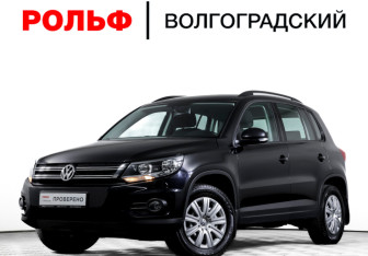 Подержанный автомобиль Volkswagen Tiguan 2013 года (23 фото)