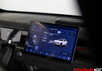 Подержанный автомобиль Jetour X70 2023 года (13 фото)