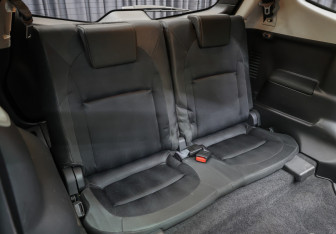 Подержанный автомобиль Nissan Qashqai+2 2010 года (13 фото)