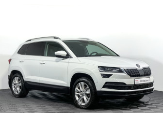 Подержанный автомобиль Skoda Karoq 2022 года (3 фото)