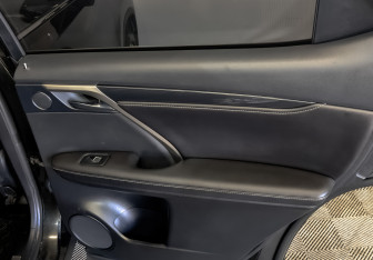 Подержанный автомобиль Lexus RX 2017 года (26 фото)