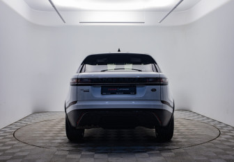Подержанный автомобиль Land Rover Range Rover Velar 2019 года (6 фото)