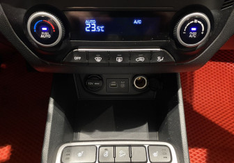 Подержанный автомобиль Hyundai Creta 2017 года (16 фото)