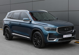 Подержанный автомобиль Geely Monjaro 2023 года (3 фото)