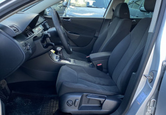 Подержанный автомобиль Volkswagen Passat Wagon 2007 года (13 фото)