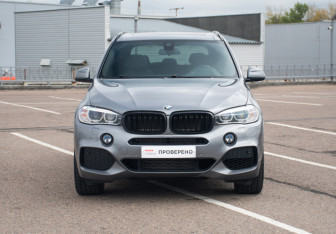 Подержанный автомобиль BMW X5 2016 года (3 фото)