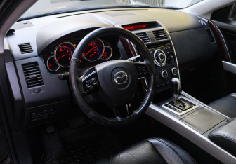 Подержанный автомобиль Mazda CX-9 2008 года (14 фото)