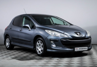 Подержанный автомобиль Peugeot 308 Hatchback 2011 года (3 фото)