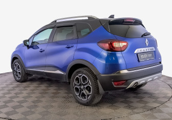 Подержанный автомобиль Renault Kaptur 2021 года (7 фото)