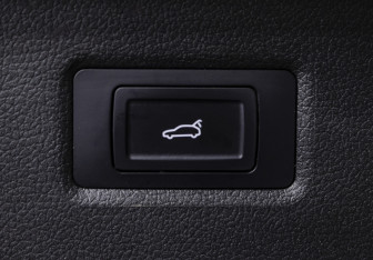 Подержанный автомобиль Voyah Free 2023 года (23 фото)