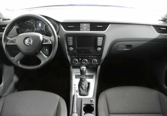 Подержанный автомобиль Skoda Octavia Wagon 2014 года (6 фото)