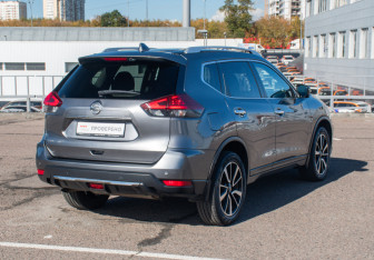 Подержанный автомобиль Nissan X-Trail 2021 года (5 фото)