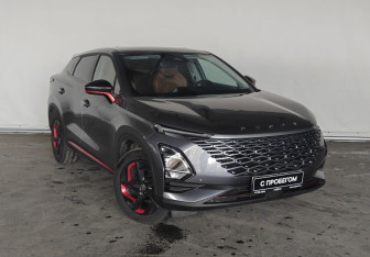 Подержанный автомобиль Omoda C5 2022 года (3 фото)