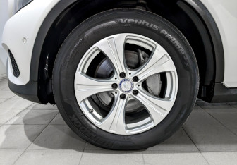 Подержанный автомобиль Mercedes-Benz GLC Coupe 2017 года (18 фото)