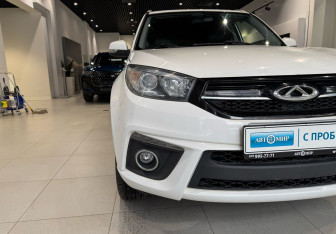 Подержанный автомобиль Chery Tiggo 3 2017 года (8 фото)