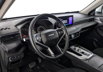 Подержанный автомобиль Haval Jolion 2022 года (15 фото)