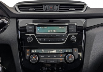 Подержанный автомобиль Nissan Qashqai 2017 года (17 фото)