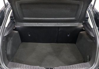 Подержанный автомобиль Ford Focus Hatchback 2013 года (22 фото)