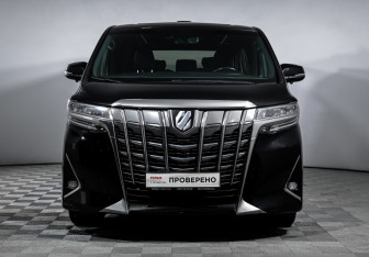 Подержанный автомобиль Toyota Alphard 2018 года (2 фото)